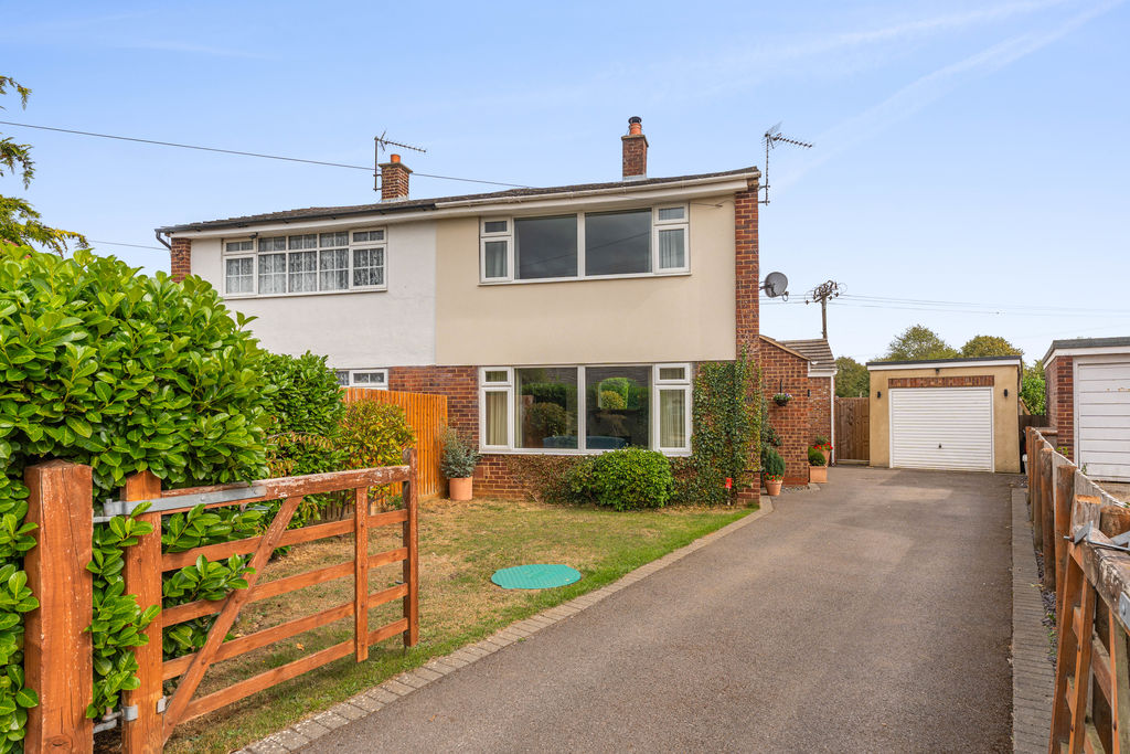 Newcombe Close Milcombe